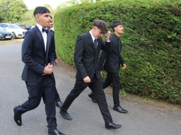 YR11 Prom 2025 - Arrivals
